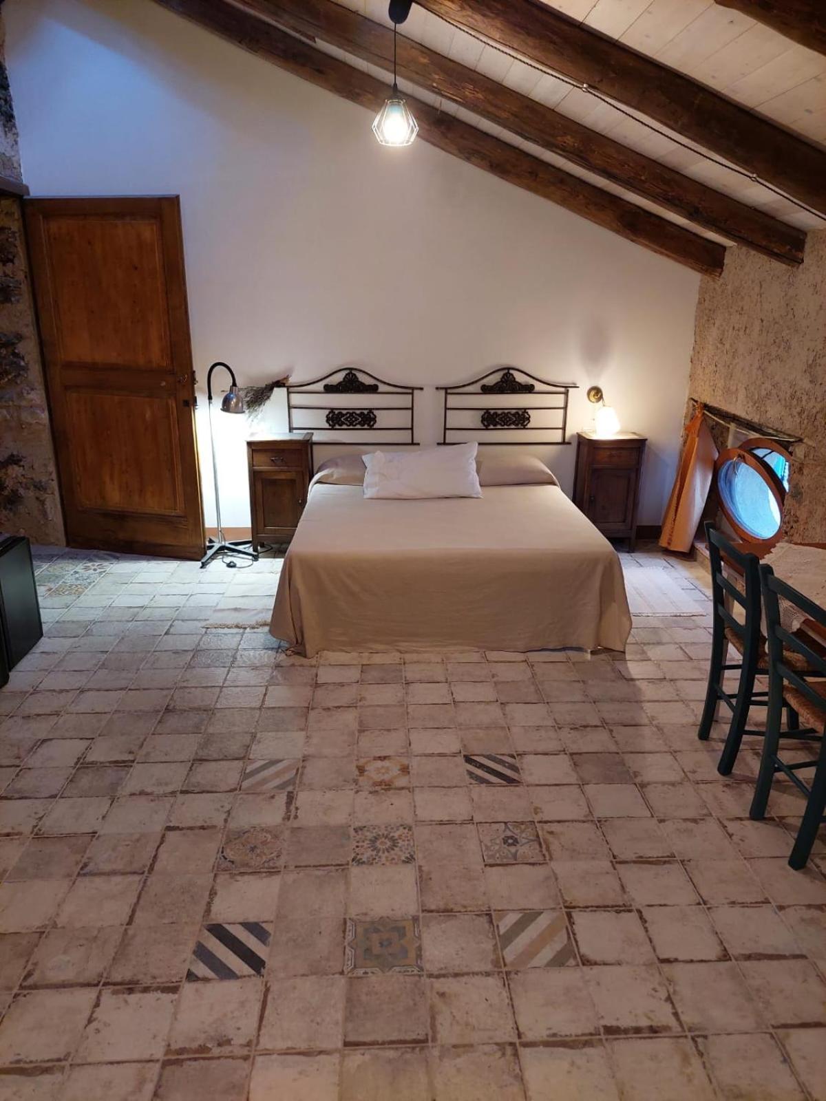 La Casa Sul Blu Albergo Diffuso Пишотта Экстерьер фото