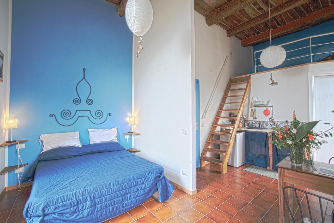 La Casa Sul Blu Albergo Diffuso Пишотта Экстерьер фото